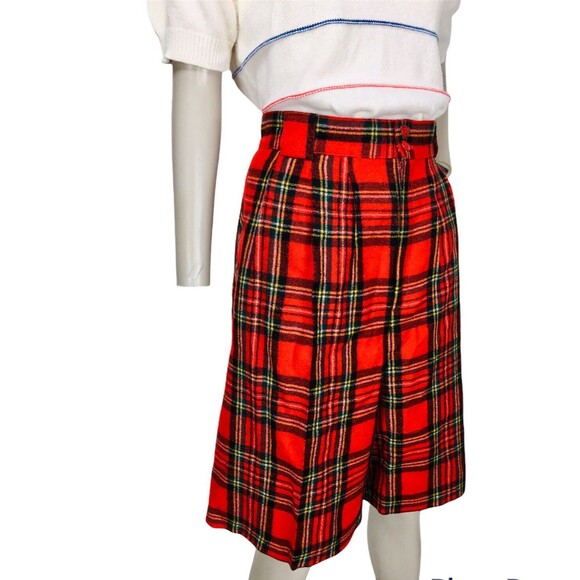 Vintage 80s Red Tartan Plaid Wool Long High-Waist Culottes Shorts M/L/XL